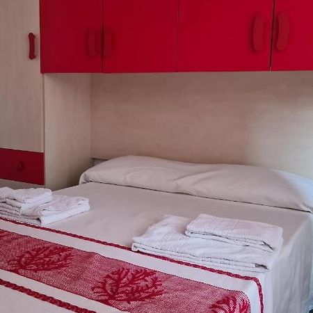 Red & Blue Rooms Ольбія Екстер'єр фото